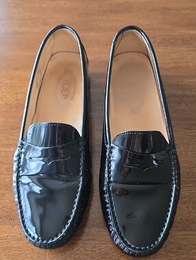 Tod's Black Patent Leather Penny Loafers with Tan Interior